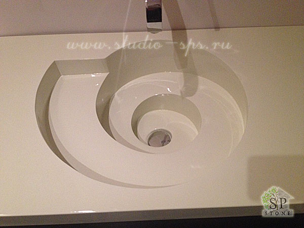 Дизайнерский умывальник в ванную комнату в виде ракушки